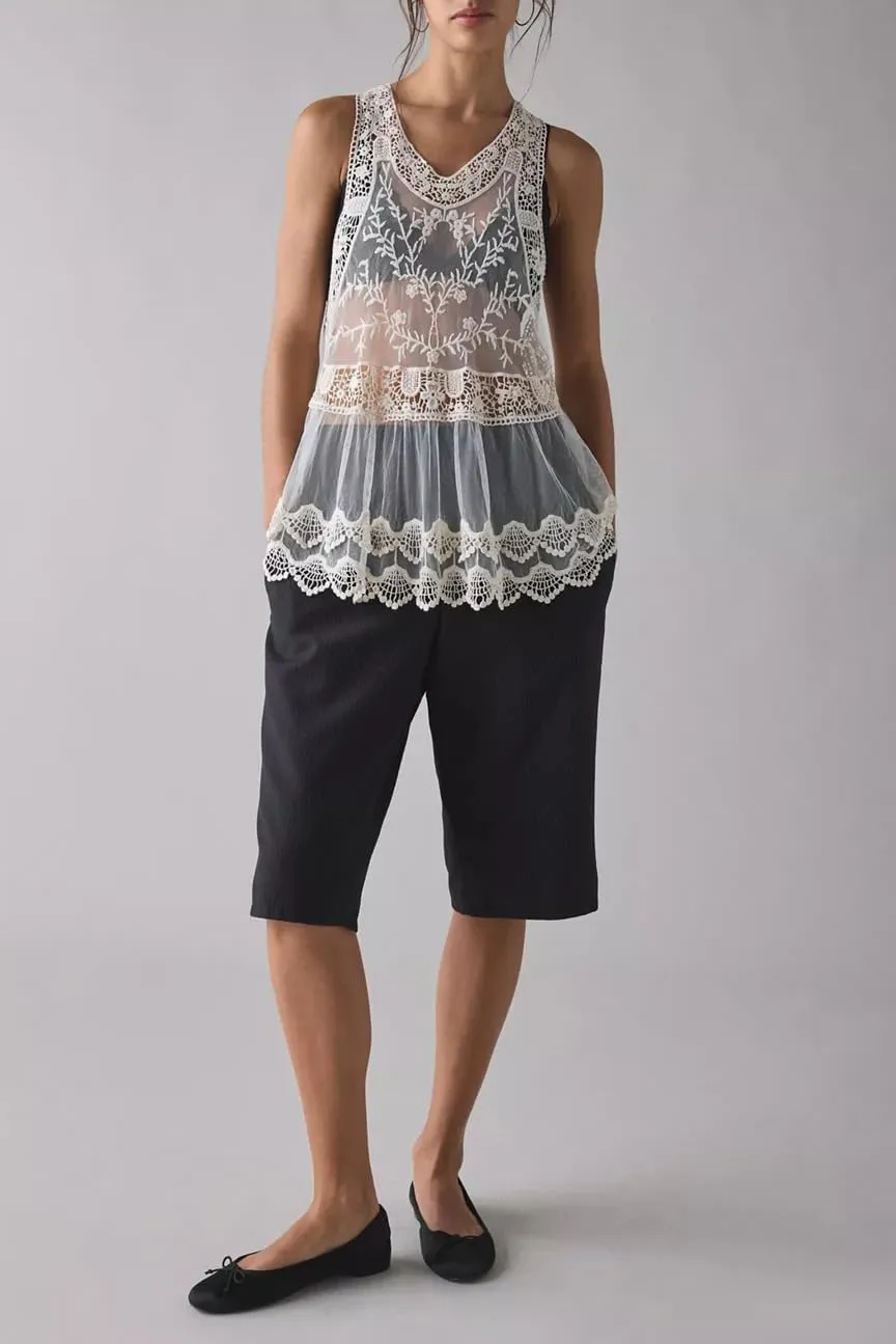 Women Summer Boho Tie Front Lace Trim Tank Tops Y2k Flowy Frilly Chiffon Vest Beach Button Ruffle Eyelet Tank Tops